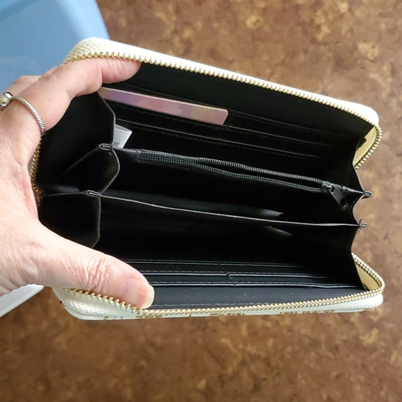 Pineapple wallet - Picture 4 of 4